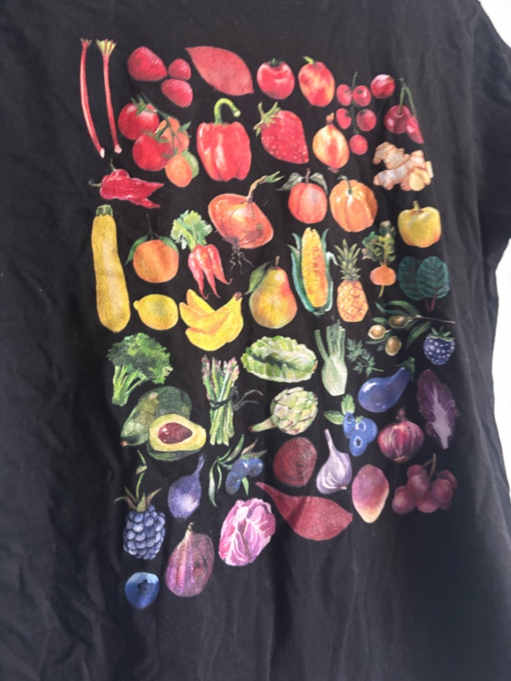 Boutique Black Rainbow Fruit & Vegetable Vegans Gardeners Vegetarian T-Shirt - Picture 5 of 6